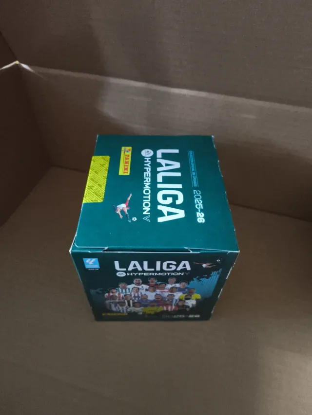 Caja Cromos La Liga Hypermotion (50 sobres) 2025-2