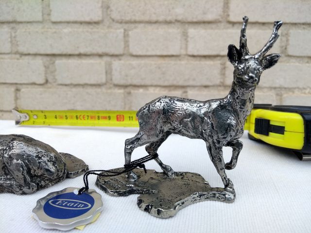 Figure di cervi in peltro