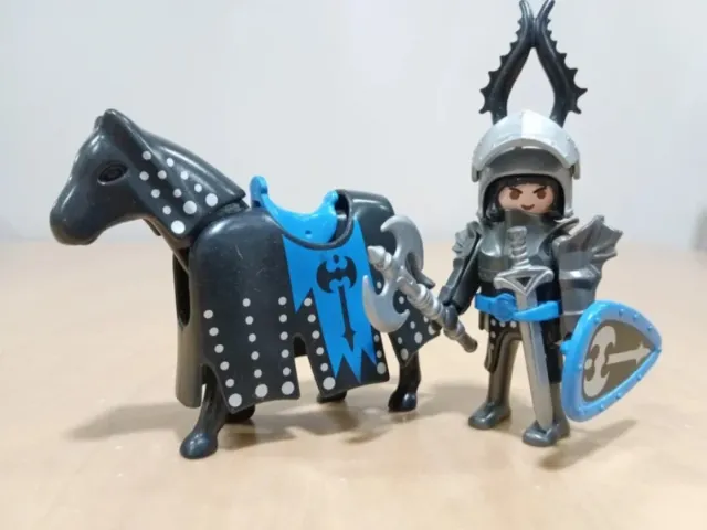 Playmobil Cavaliere Nero con Cavallo