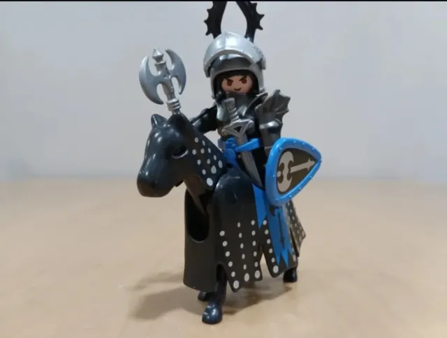 Playmobil Cavaliere Nero con Cavallo