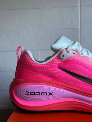 Nike Vomero Plus Mujer Rosa