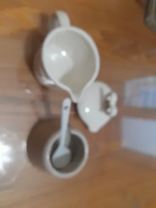 Piccola caffettiera 3 in 1 in porcellana