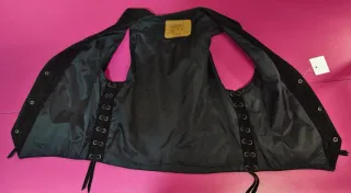 Chaleco Piel Vuelta Con Conchos Negro vintage