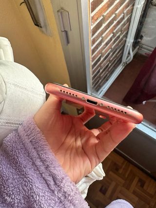 iPhone XR 64GB Coral