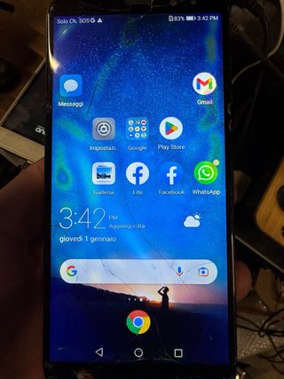 2 Huawei smartphone