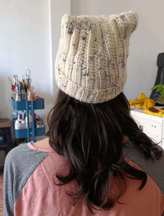 Gorros artesanales de ganchillo hechos a mano.