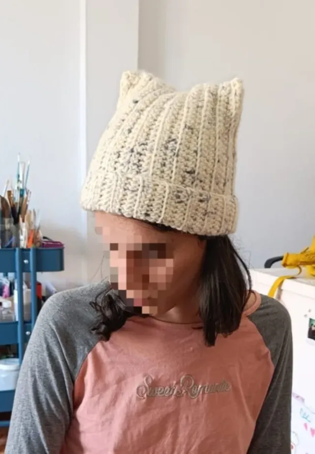 Gorros artesanales de ganchillo hechos a mano.