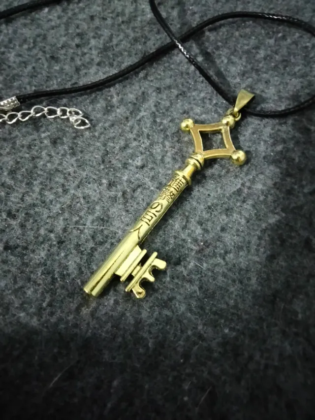 Colgante Attack on Titan Llave Eren