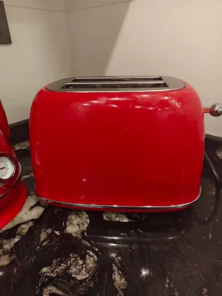 Tostadora Roja