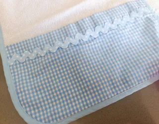 Lote de 2 baberos para bebé