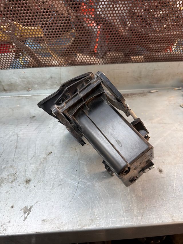 Guantera Yamaha T-Max 560 2023