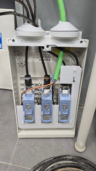 Caja CGP-7-160/BUC + Contador Trifásico