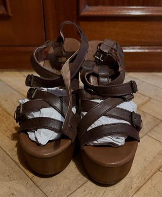 Sandalias de tacón alto