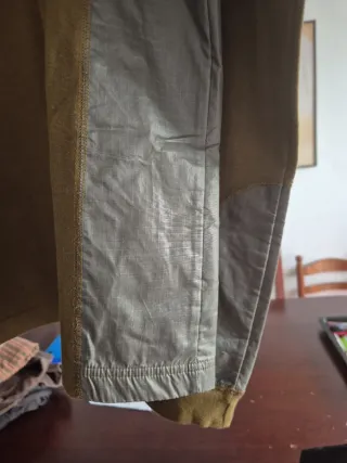 Camiseta cuello alto cremallera verde oliva XL