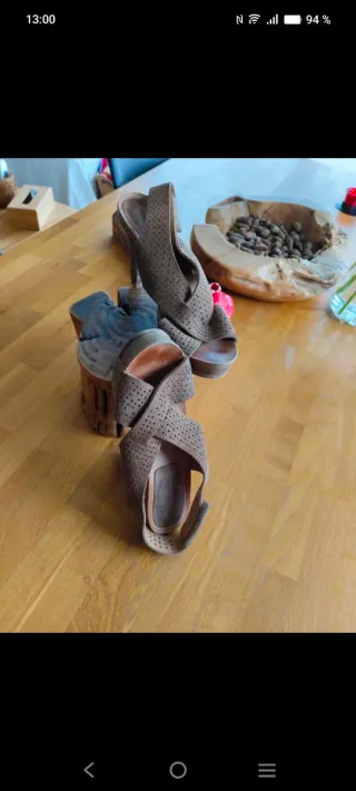 Sandalias Penélope Piel Beige/Marrón