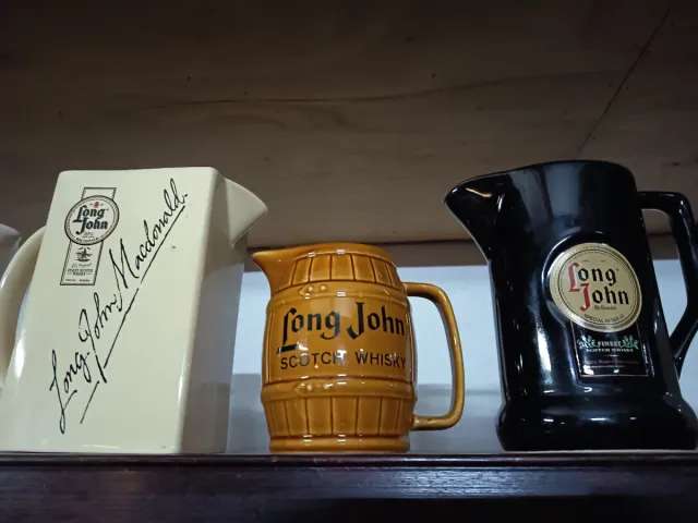 Caraffe in ceramica per whisky