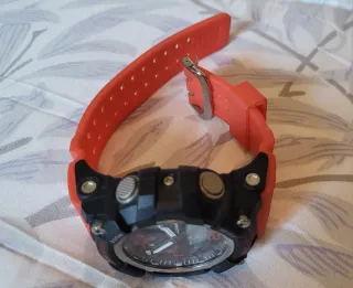 Reloj Deportivo Sanda Negro y Rojo