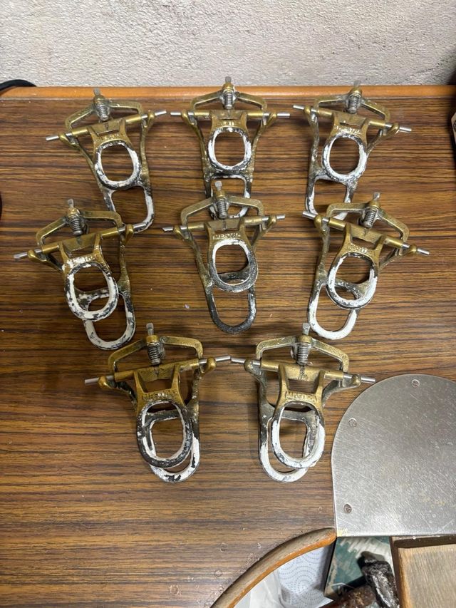 Articuladores dentales ( 8 unidades) 20€ la Unidad