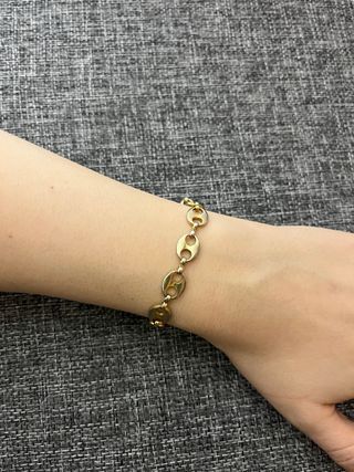 Pulsera bañada en oro 24k