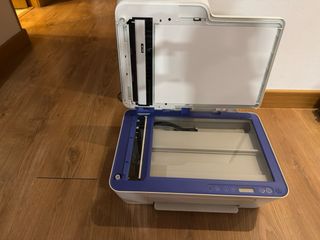 Impresora HP DeskJet 4230e. Caja original incluida