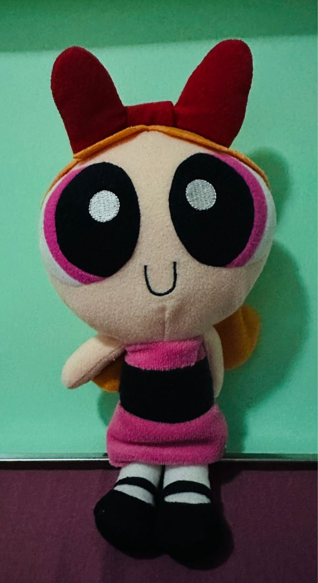 Muñeca Peluche Supernenas Blossom