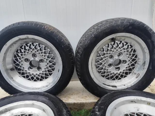 Llanta Mercedes con Neumático