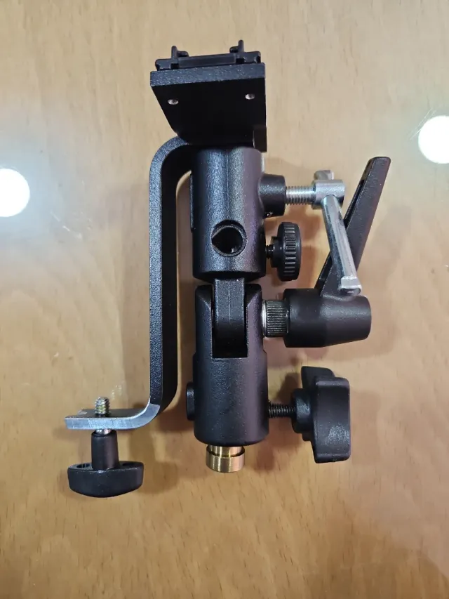 Rótula Lastrolite para Focos y Flashes