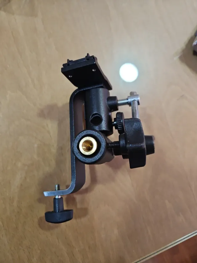 Rótula Lastrolite para Focos y Flashes