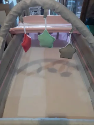 Cuna portátil con colchón