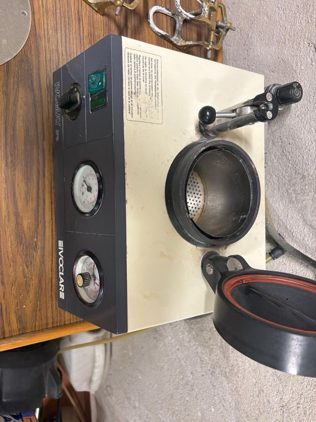 IVOCLAR VIVADENT Ivomat IP3