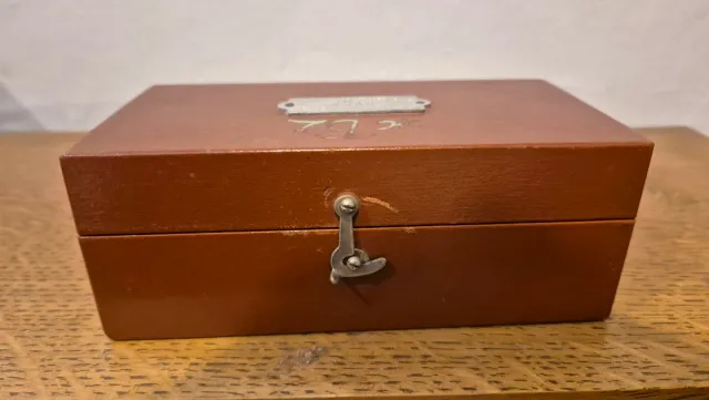 Antico set di pesi sovietici