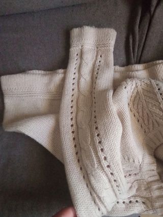 Sudadera de lana calentita beige