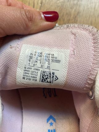 Zapatillas Converse rosas bajas