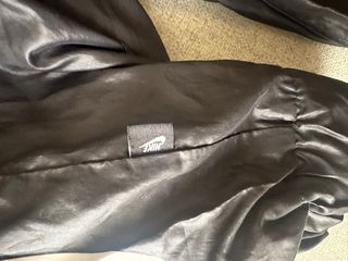 Pantalón Nike charol puño