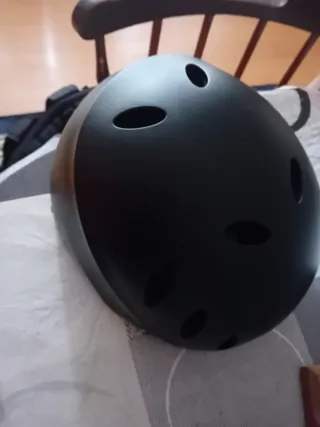 Casco negro