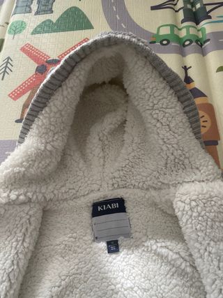 Chaqueta Kiabi gris 12 meses