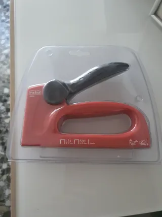 Grapadora Ratio Roja