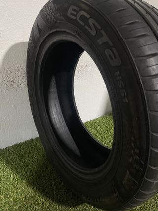 215 55 16 97W KUMHO ECSTA HS51