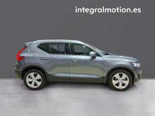 Volvo XC40 2.0 D3 Momentum