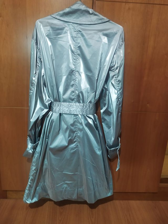 GABARDINA METÁLICA PARA MUJER