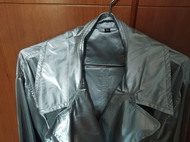 GABARDINA METÁLICA PARA MUJER