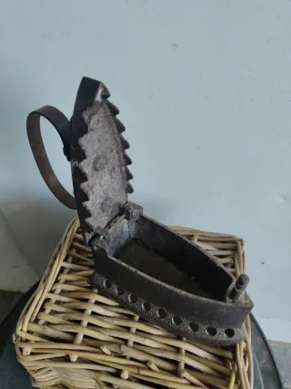 Plancha antigua de hierro