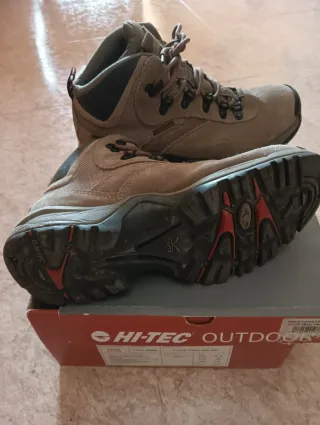 Botas de montaña Hi-Tec talla 40