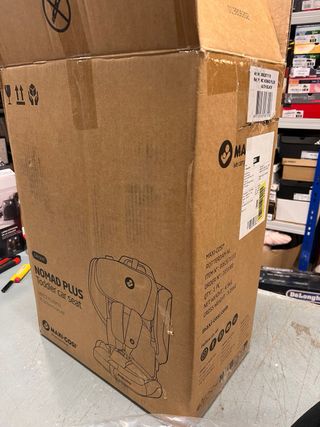 Maxi-Cosi Nomad Plus cadeira auto dobrável