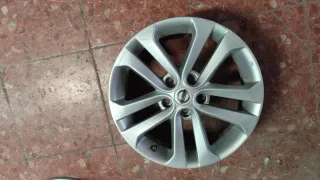 Llantas Aluminio de 17 pulgadas de Nissan Juke2016