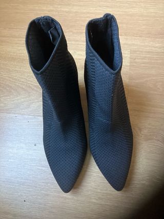 Botines Mary paz en gris. tipo calcetín,Talla 37