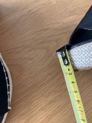 Sandalias de cuña negras