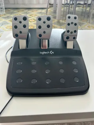 Logitech G29 - Casi nuevo, poco uso