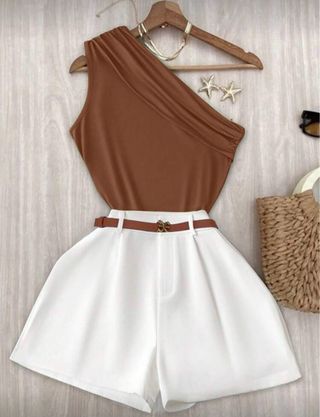 Conjunto Top y Shorts Blanco y Marrón