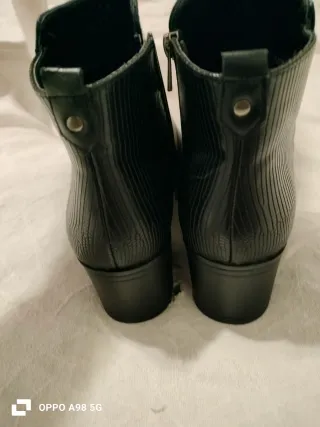 Botines piel negros con cremallera